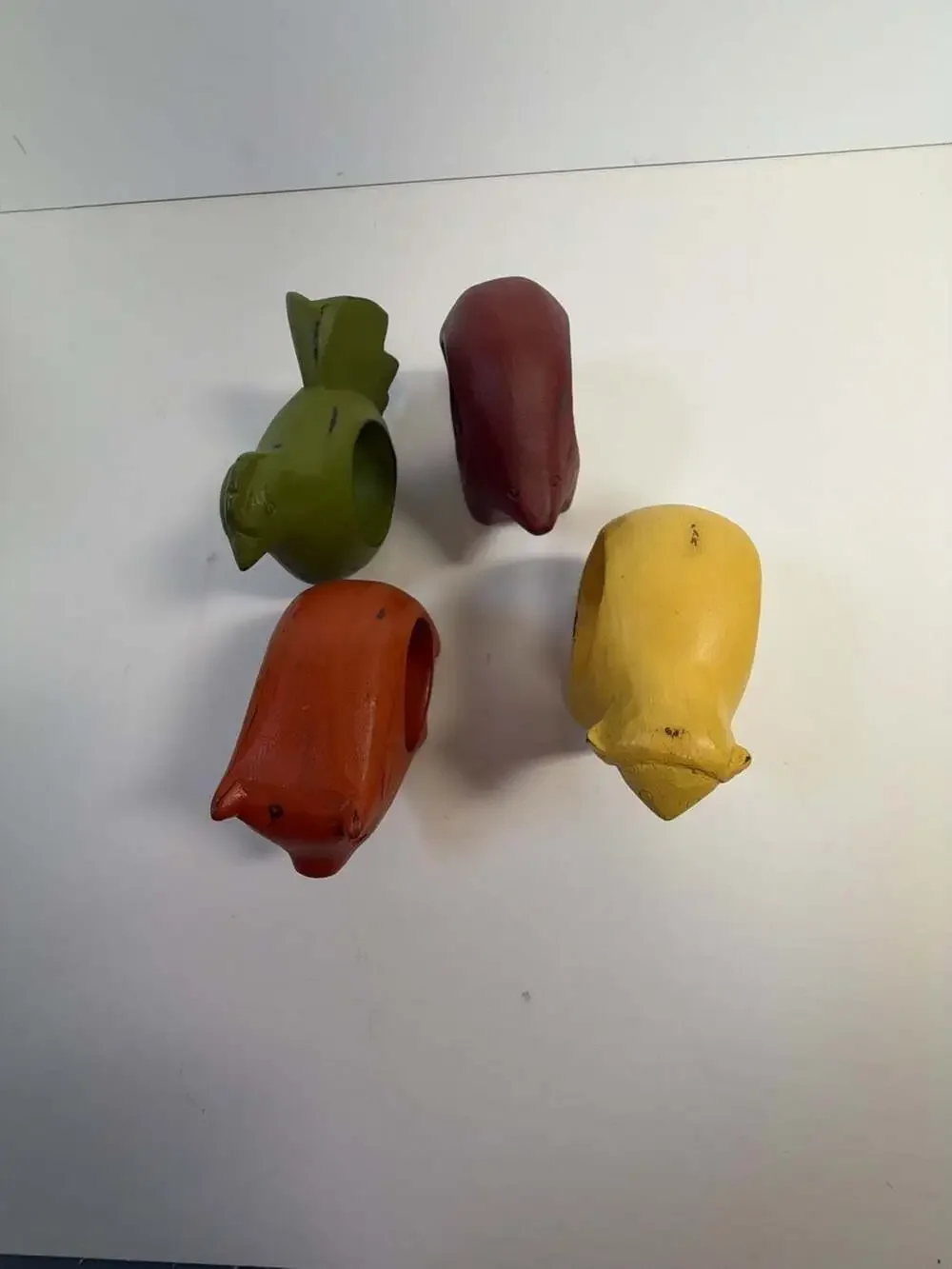 Set of 4 Vintage Hand-Carved Painted Wooden Animal Napkin Rings‎